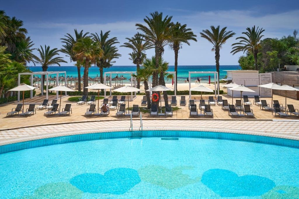 هتل نهراوس ریزورت اند تالاسو